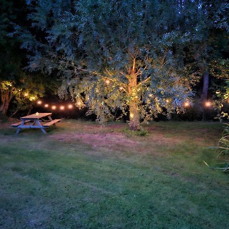 Отель Peppercorn Pod At Beck House Glamping Salmonby Экстерьер фото