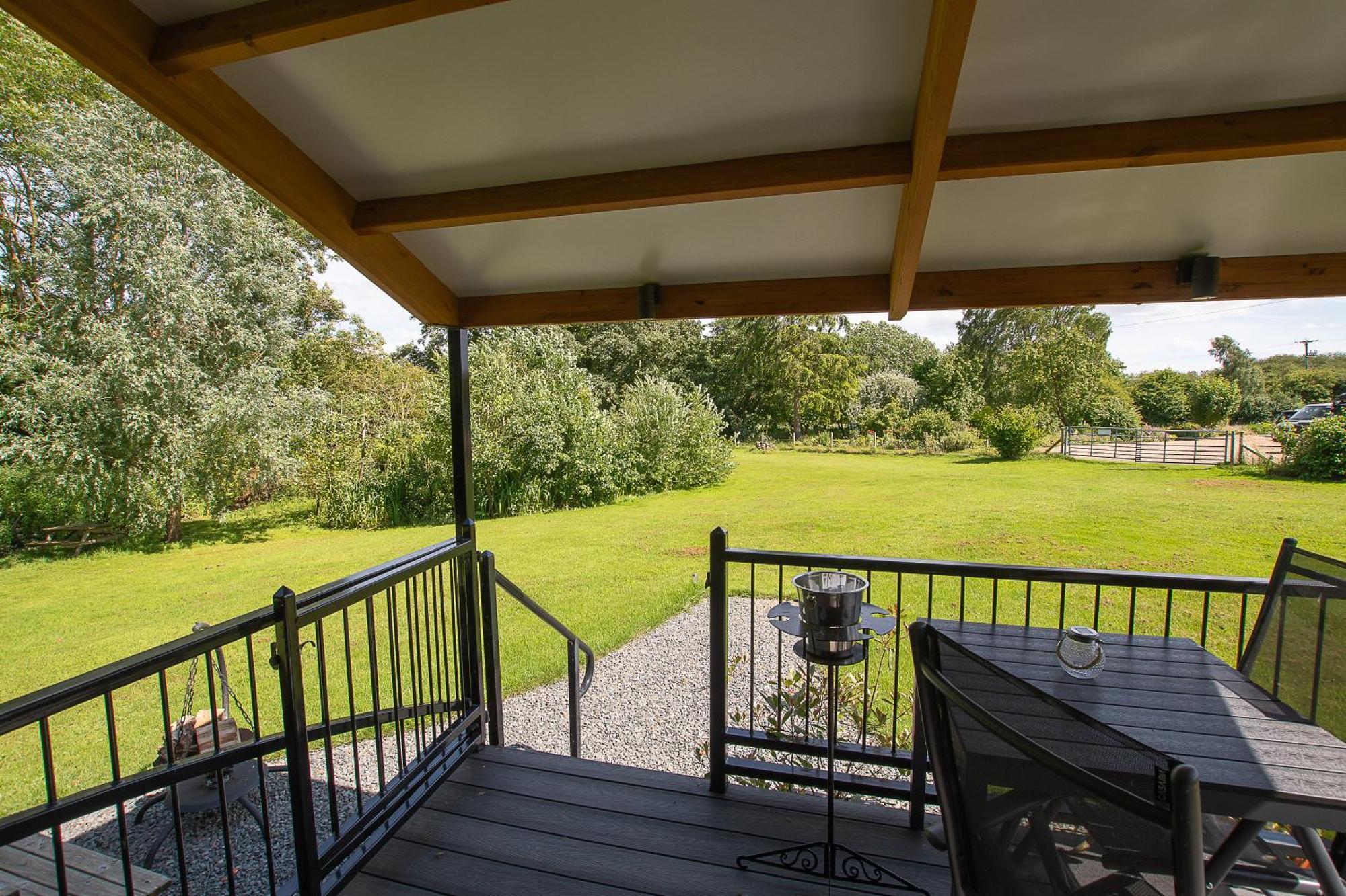 Отель Peppercorn Pod At Beck House Glamping Salmonby Экстерьер фото